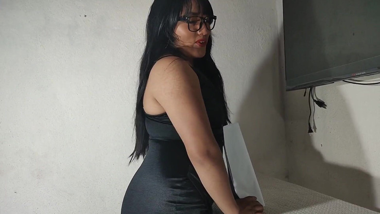 Karla love: Brunette Secretary Is Penetrated by Her Big Ass