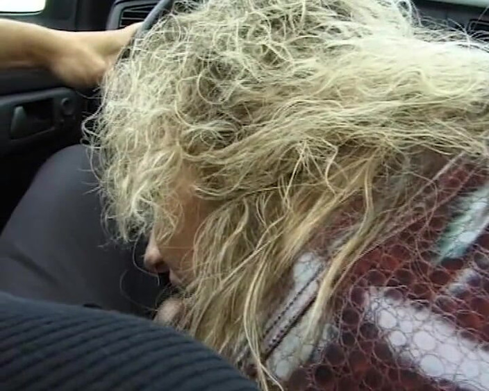 BB Video - Old School: Alemã milf amadora ao ar livre com grandes seios naturais...