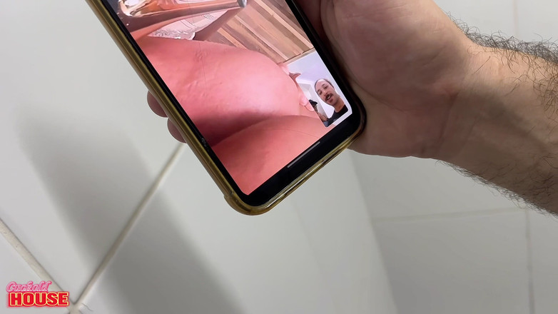 CuckoldHouse: Una Joven BBW Esperó a Que Su Marido Saliera De...