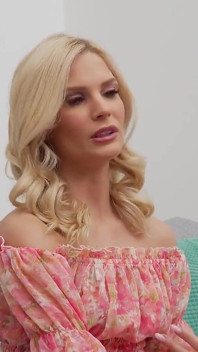 Entrevista y striptease con Candee Licious