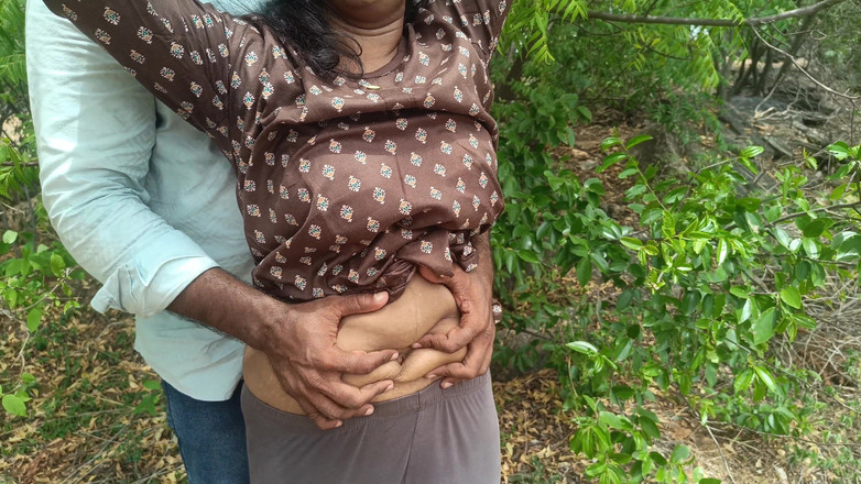 Inba: Romance al aire libre en el bosque profundo con una...