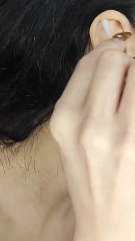 Fetiche de oído, limpieza de oídos, tapones para los oídos, audífonos