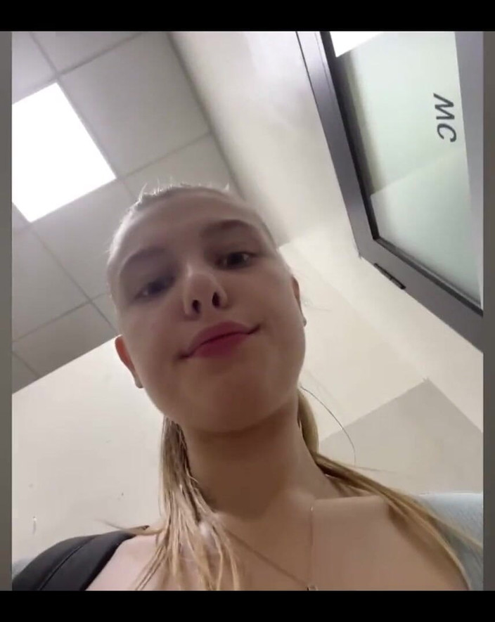 JuiceLussie: Scopata anale e allenamento in palestra