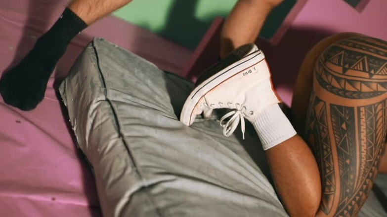 ortizjona: Joc cu pumnul - parodia jocului squid, urmărește-o pe Jona Ortiz...