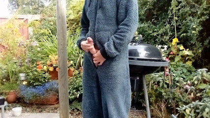 Rockardglans: Rockardglans Outdoor Onesie Wank dla sąsiadów