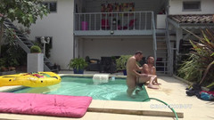 French twinks amator sextapes: Troia scopata cruda in piscina