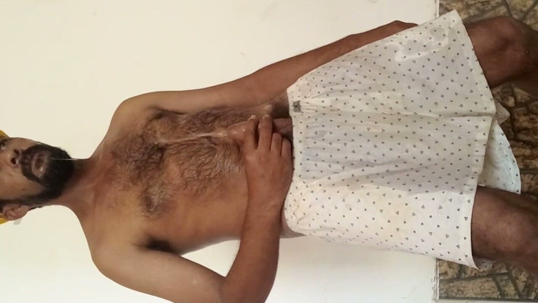 Stink HairyMale: Xtreme se pișă