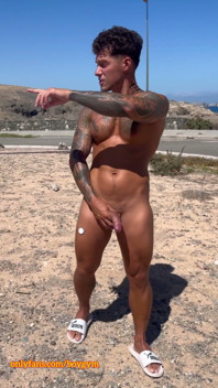 My Big Cock Is Cumming in the Street with No Touch
