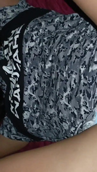 가슴이 큰 친구와 섹스할 때 유혹을 참지 못하고 그녀의 항문 안에 사정했어요