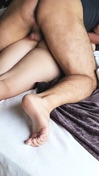 私のお尻、私の意志、そしてあなたが望むものは何でも破壊してください。そのために、私はあなたの奴隷です。