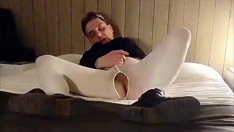 Joy Stardust: Ass Exposure and Anal Play in Open White Pantyhose