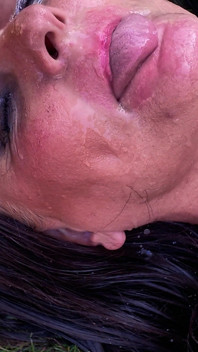 Ithastopeefun - Blir alla rörda med sperma och piss i trädgården