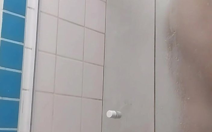 Marcosninfo: Llegué de la formación y me ducha muy bien cuando...