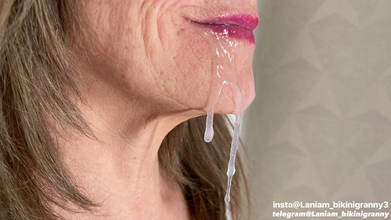 Ladyloveyoung60: Stiefmoeder diep in keel klaarkomen in mond, ballenfetisj