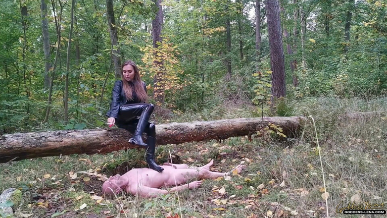 Goddess Lena: Bootservant est utilisé et humilié