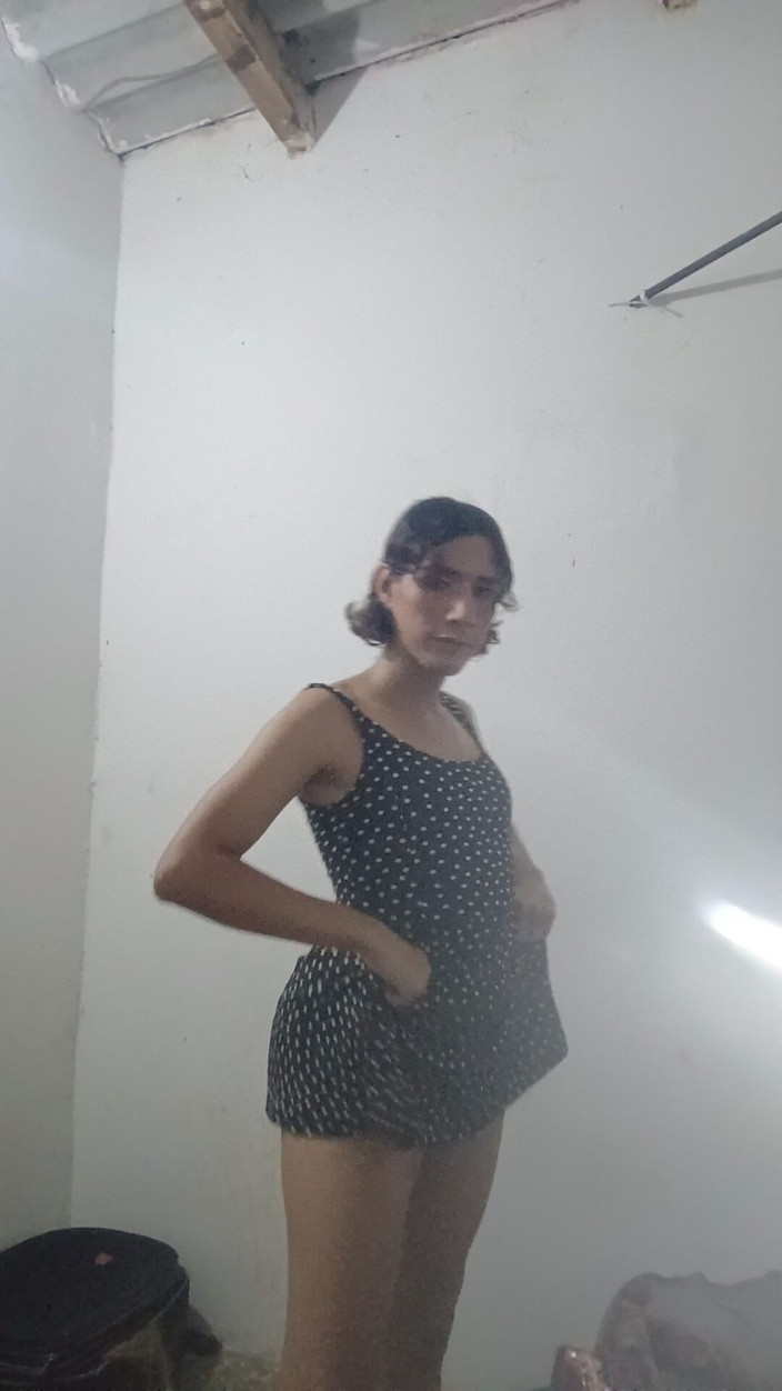 Femboy from Colombia: この新しいセクシーなダンスの瞬間