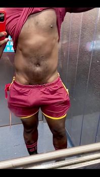 I Am Commando, in a Lift with a Big Mirror, so I Am Showing It off