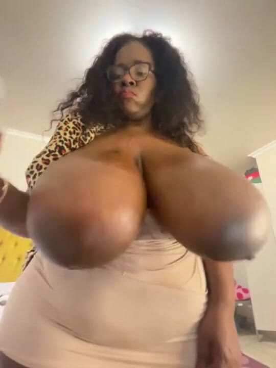 Legendary Booty Overdose: Horny Busty MILF Tits Worship