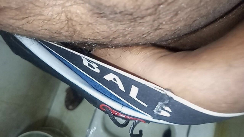 Sweet Indian cock: भारतीय हॉट लड़का चूसना और चाटना