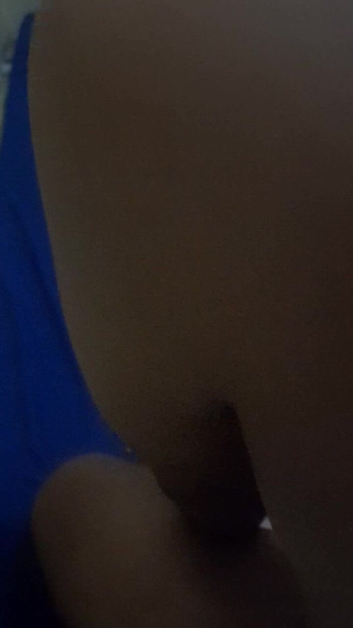 Angelina Pop: En massant le cul de tatie, je lui fourne ma...