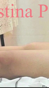 La suocera tettona arrapata seduce il genero lo ha fatto ingoiare gola profonda e poi lo ha fatto venire nella sua figa
