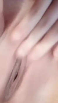 Horny Hot Babe Masturbating While Everyone Is Occupied