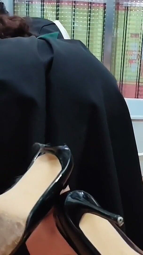 All You Can Fetish: Fantasia Bavarese - Latina in Dirndl Bagnata E Disordinata Pulizia Della...