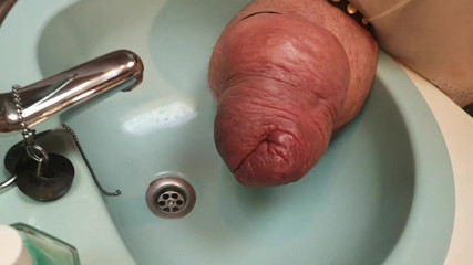 Monster_Meat_: Pisse monstrueuse, c'est comme un fontein