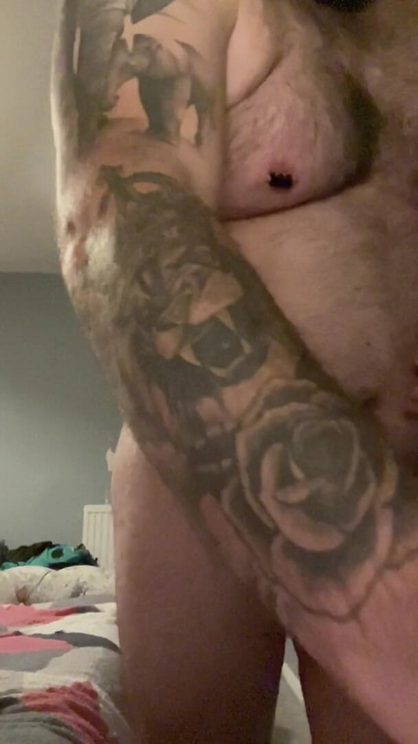 Shaun Cbt: Eier über schwanz-bondage mit verschiedenen nippelklemmen