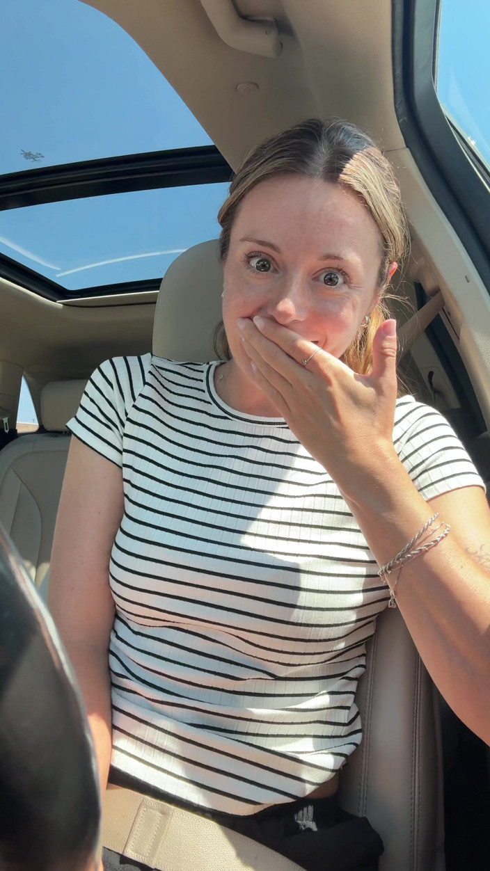 Nadia Foxx: Subur di dalam mobil! Orgasme berisiko!