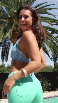 Kelsi Monroe, с молодыми