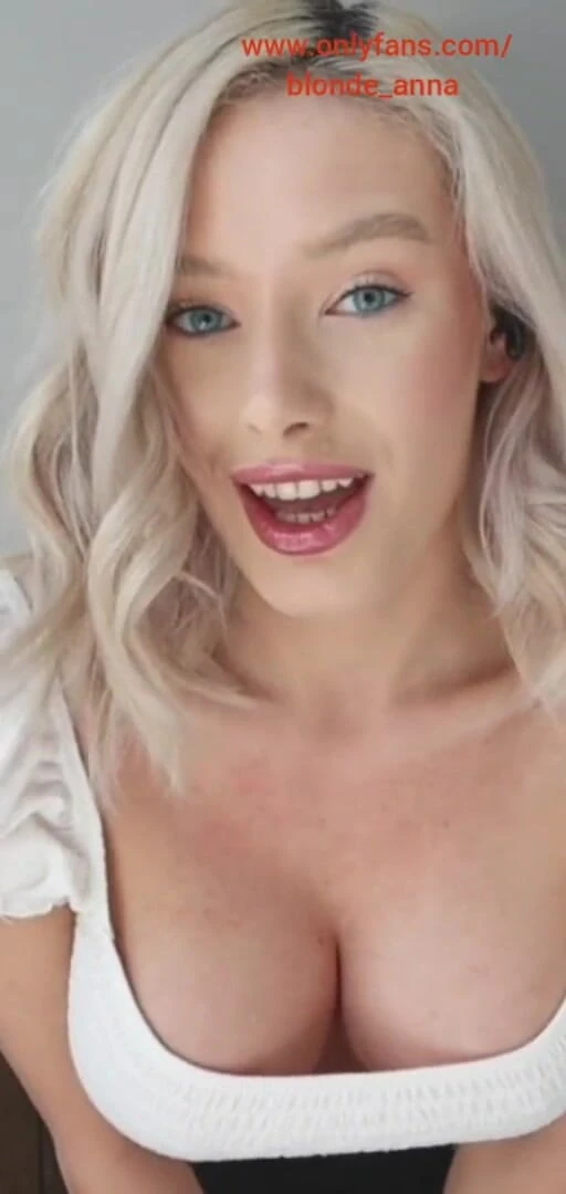 AnnaReyBlonde: Rollenspel stiefzus