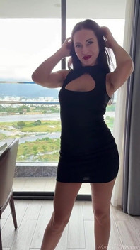 Je te crache et t’humilie, esclave baise et humiliation femdom