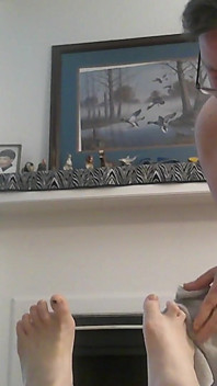 Naughty Foot Worship Nude of Big Beauty Nurse Vicki