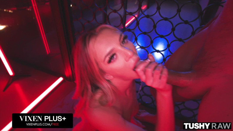Tushyraw: Tushyraw Anal-hungry Hot Blonde Loves Riding Cock