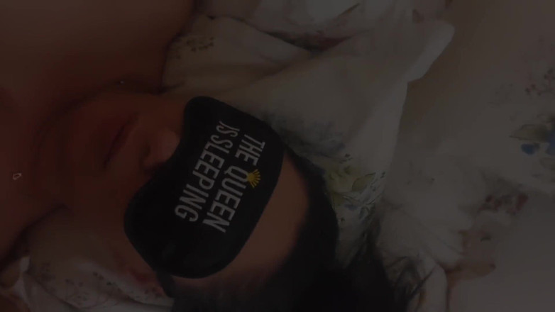 Records18: Saat suamiku lagi nggak di rumah, tetanggaku ngentot aku habis-habisan.