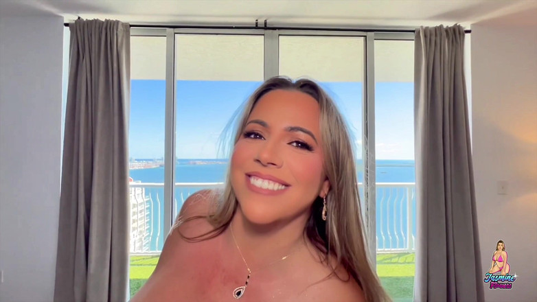 Jasmine Flowers: Brickzilla, une grosse bite noire monstrueuse baille la MILF latina...