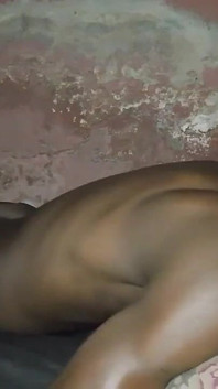 Baiser Dans Mon Lit Est Un Désir Sexuel