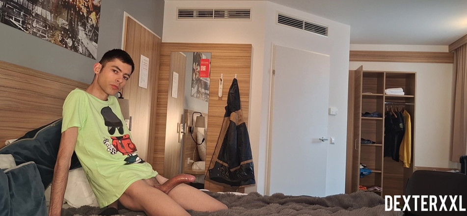 Dexterxxlfun: Lindo Rafael folla el culo, sexy flaco, follada a pelo...