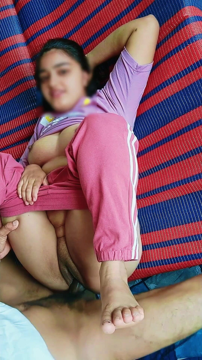 Your_aisha: デシ村の女の子が彼氏に好かれてきつい膣、ホテルでセックス、スマンは「膣の中でイかないで」と言った XXX動画