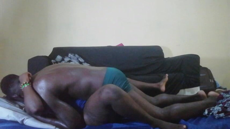 Pornsexlive: Africká Podvádění Manželka