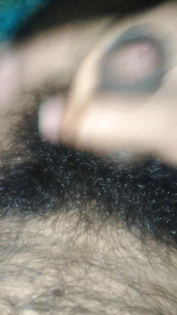 Hot_bobby: Chico japonés con gran polla dura masturbándose precum show