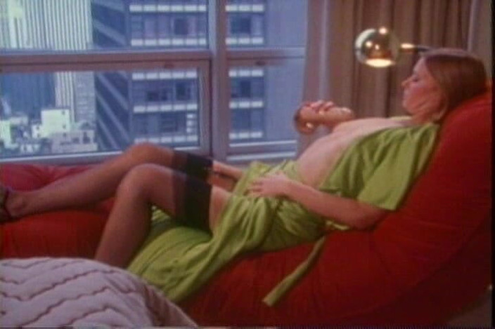 Pornstar Legends: Suzanne Mcbain Masturbates