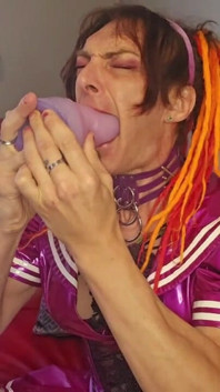 Jasmine Dlight Deepthroats Her Own Cock