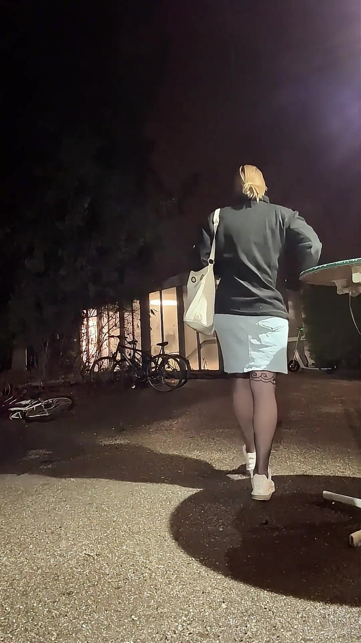 SissyDaniella: Banci Mempersembahkan Pakaian Baru Dan Berjalan Kecil Di Luar Rumah