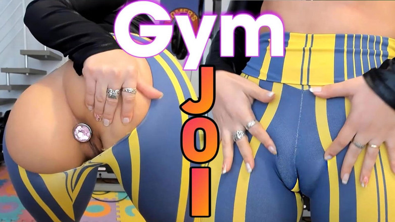 Emanuelly Raquel: 角色扮演 学院的辣妹指挥她的引导打手枪 JOI 坐在假阳具上