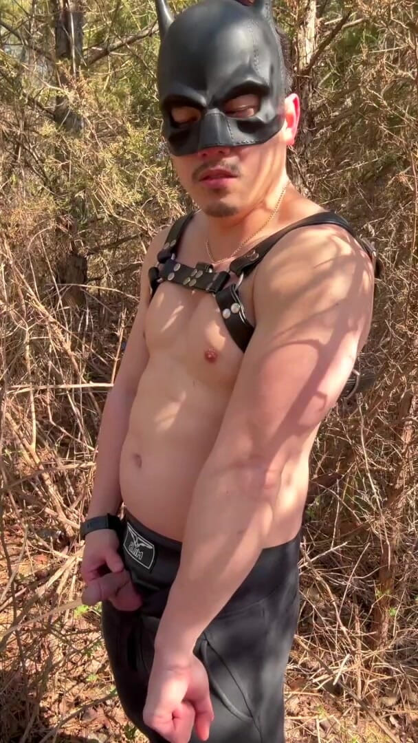 barenakedboy: Freezing Winds Asian Muscle Hunk Pisses, Strips to Leather, Jerks...