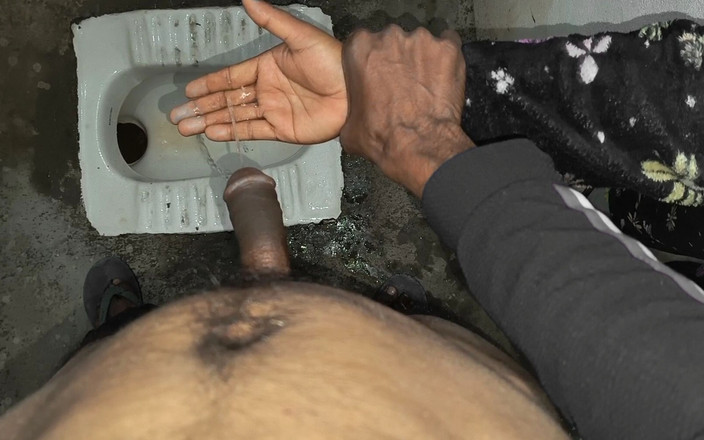 Happyhome: Indiana segurando o pênis do meio-irmão e fazendo ele fazer...