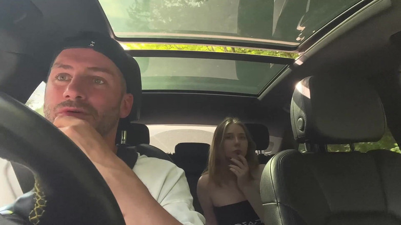 Mila Pie: J’ai appelé le chauffeur de taxi avec ma chatte