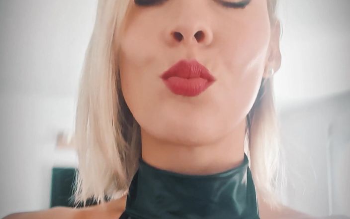 DeesseJulia: Buona settimana tutto - padrona julia wetlook